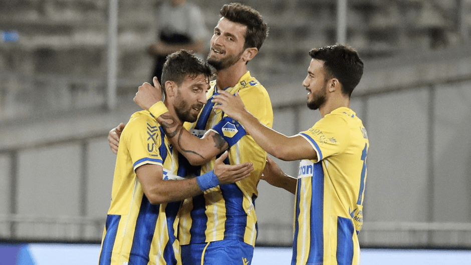 Apoel Leveraging Tableau and Data to Break Down Defending Set Pieces in Football: A Look into the Cypriot 1st Division